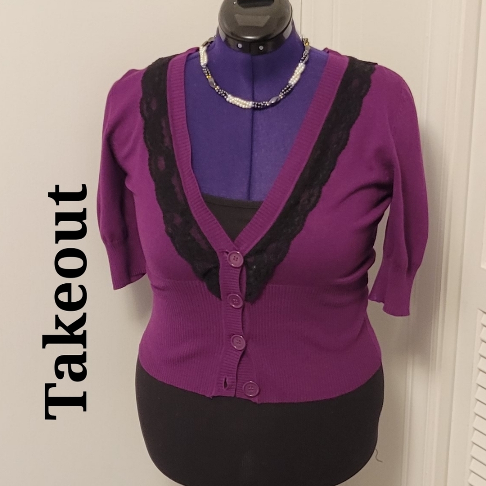 Takeout magenta with black lace button crop cardigan sweater Sz: S